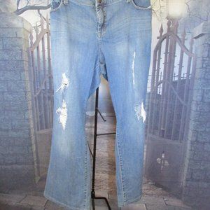 Torrid Jeans - Torrid Distressed Jeans Torrid Jeans - Torrid Distressed Jeans